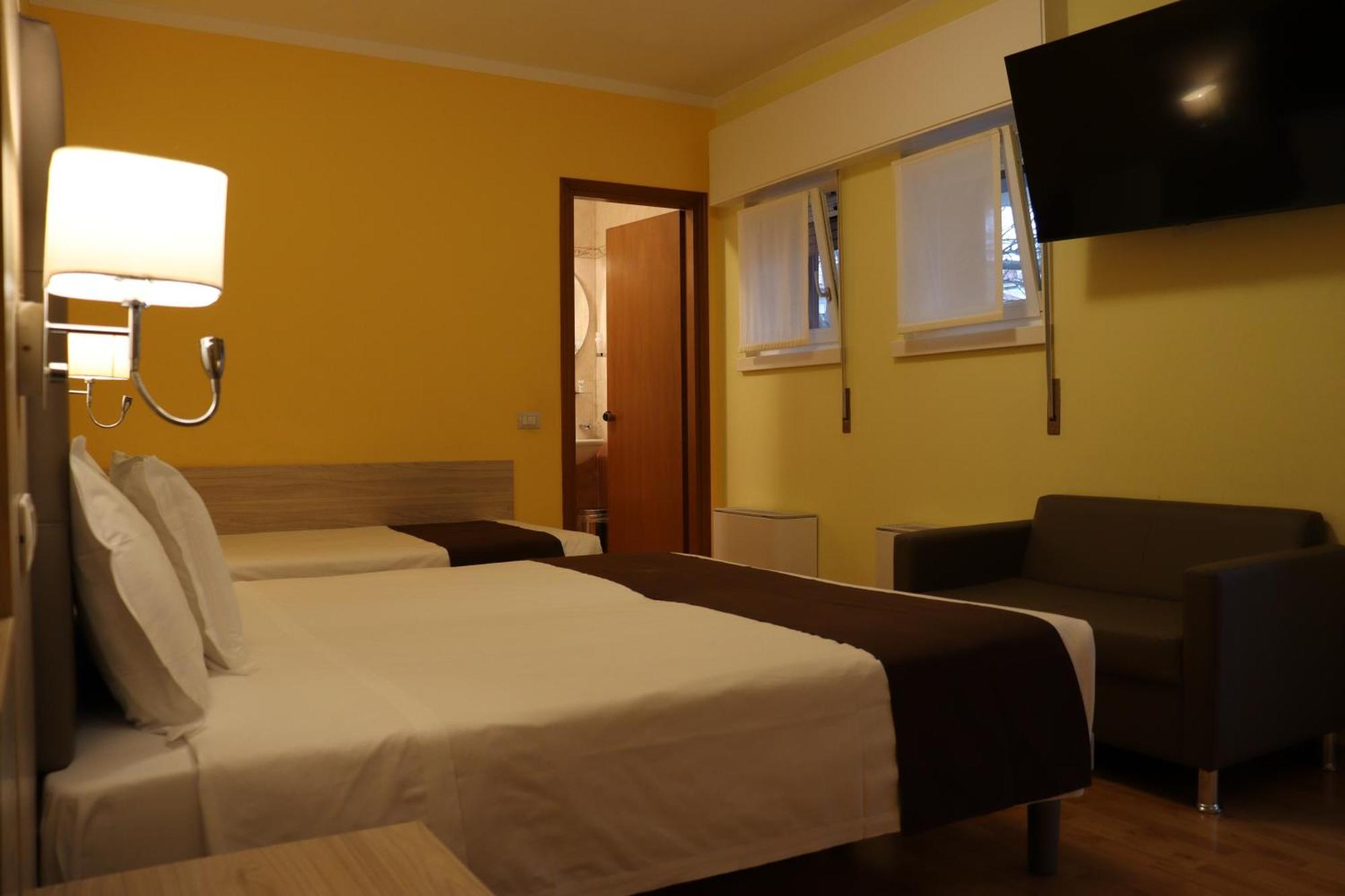 Hotel Montereale 포르데노네 외부 사진